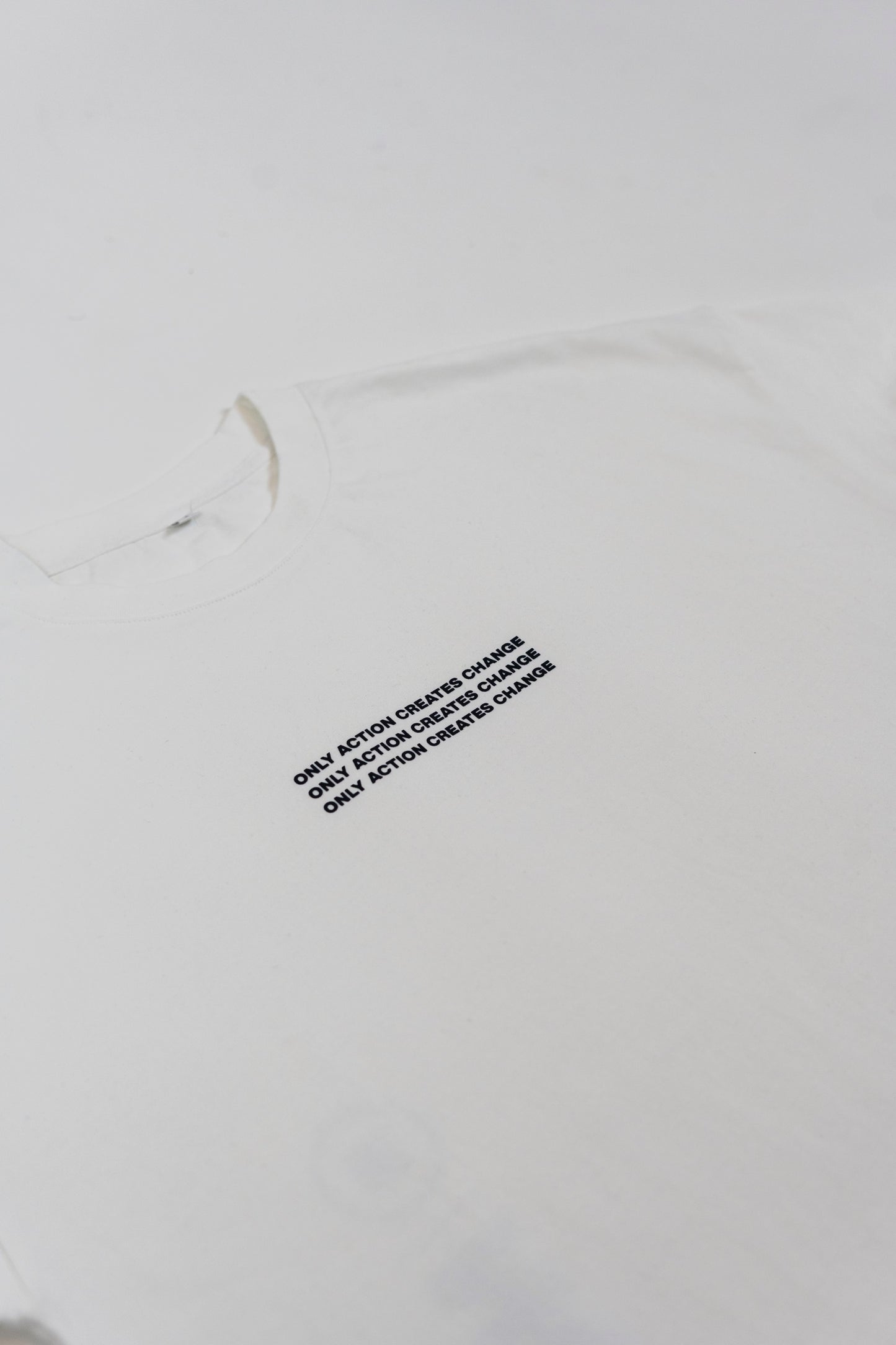 WHITE OVER SIZE TEE